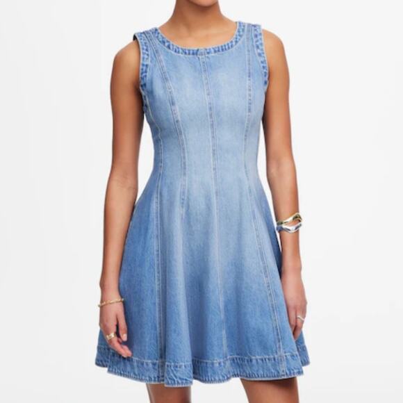 Madewell Circle Jean Mini Dress Airy Denim Fit and Flare Ashbury Medium Wash XS - Picture 1 of 9